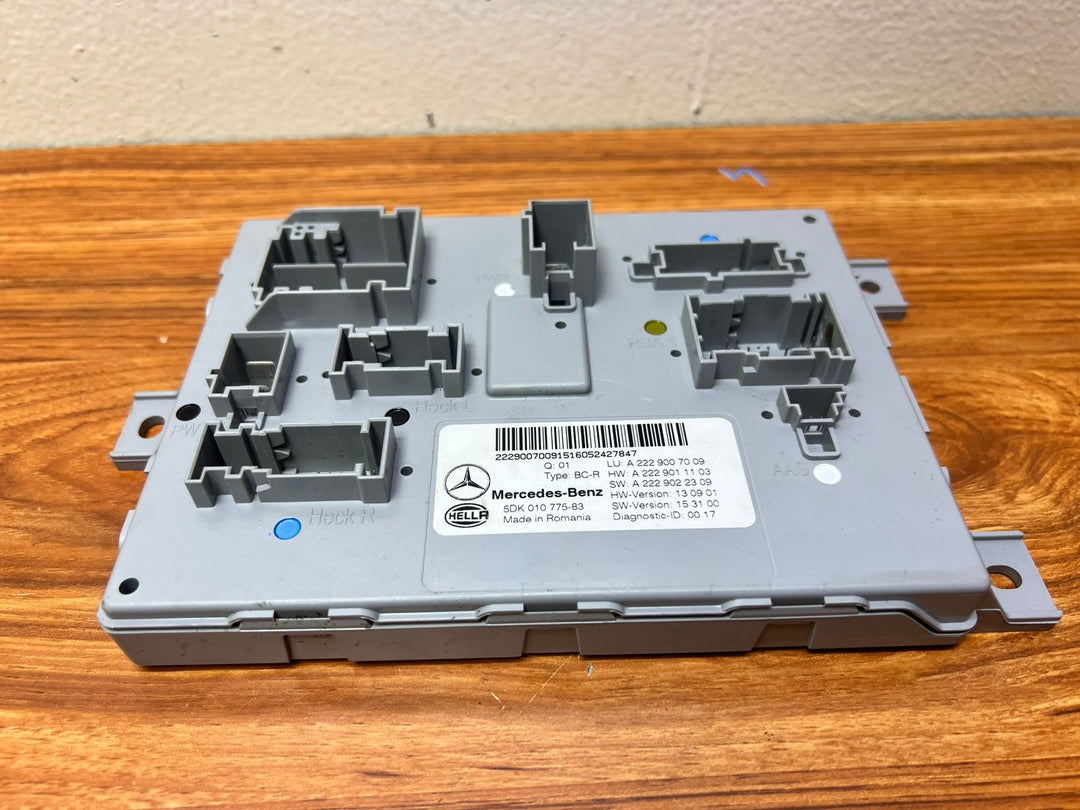 Mercedes-Benz Rear SAM Body Control Module A2229007009 C-Class W205 OEM