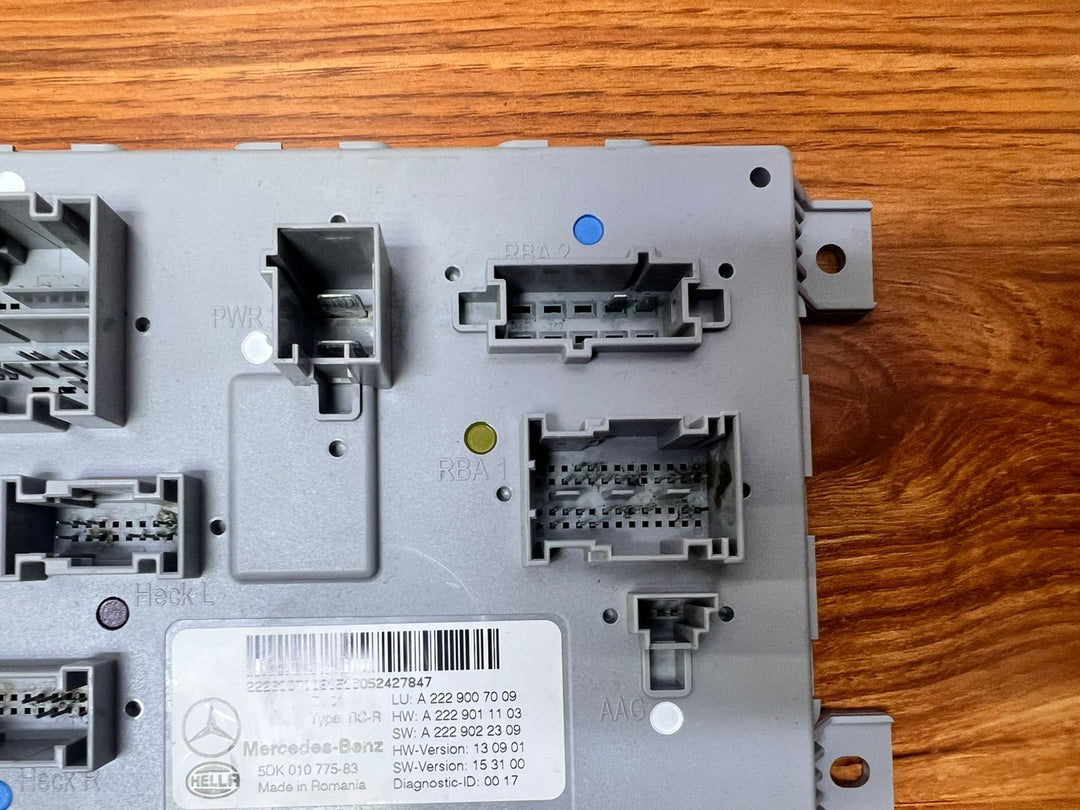 Mercedes-Benz Rear SAM Body Control Module A2229007009 C-Class W205 OEM