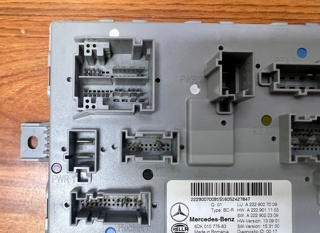 Mercedes-Benz Rear SAM Body Control Module A2229007009 C-Class W205 OEM