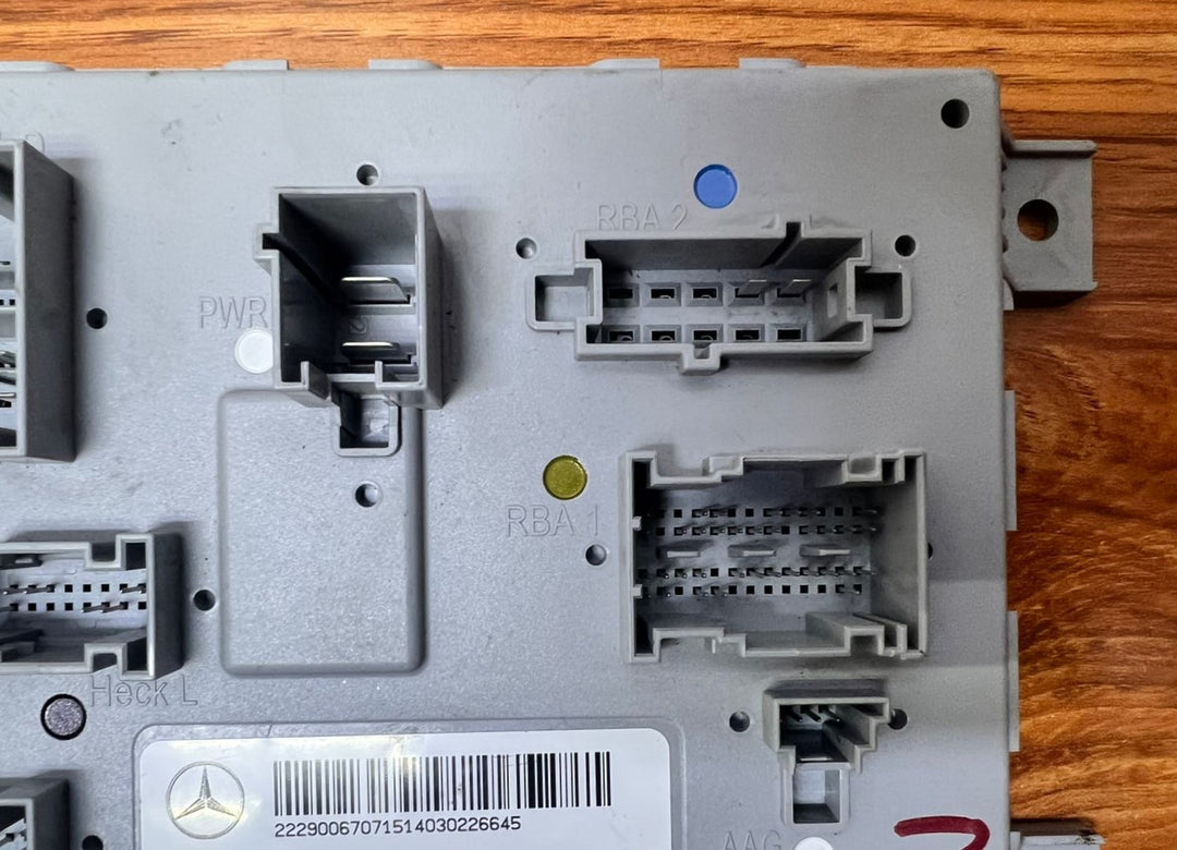Mercedes-Benz S-Class Rear SAM Body Control Module A2229006707 W222 OEM