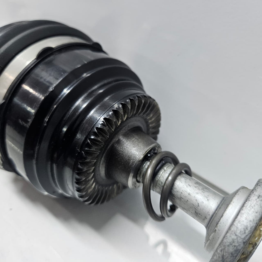 2017-2023 BMW X3 G01 X4 G02 Front Right Drive Shaft 8643184