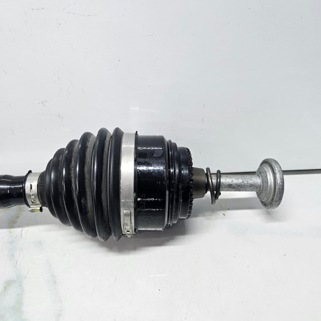 2022-2025 BMW I4 G26 Front Right Axle Shaft Assembly 5A25C58