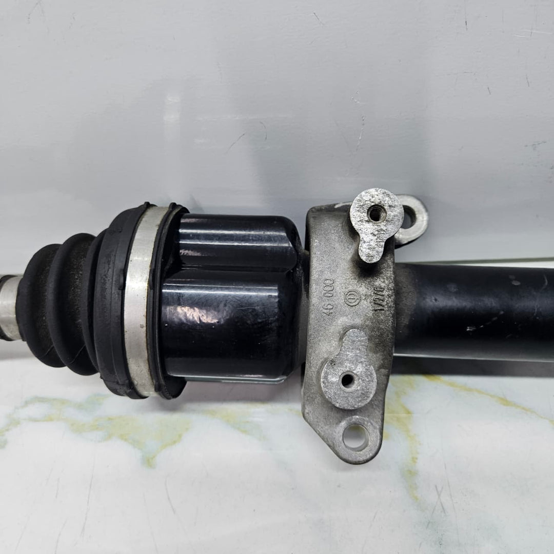 2014-2019 BMW i8 Rear Right Driveshaft 8611320