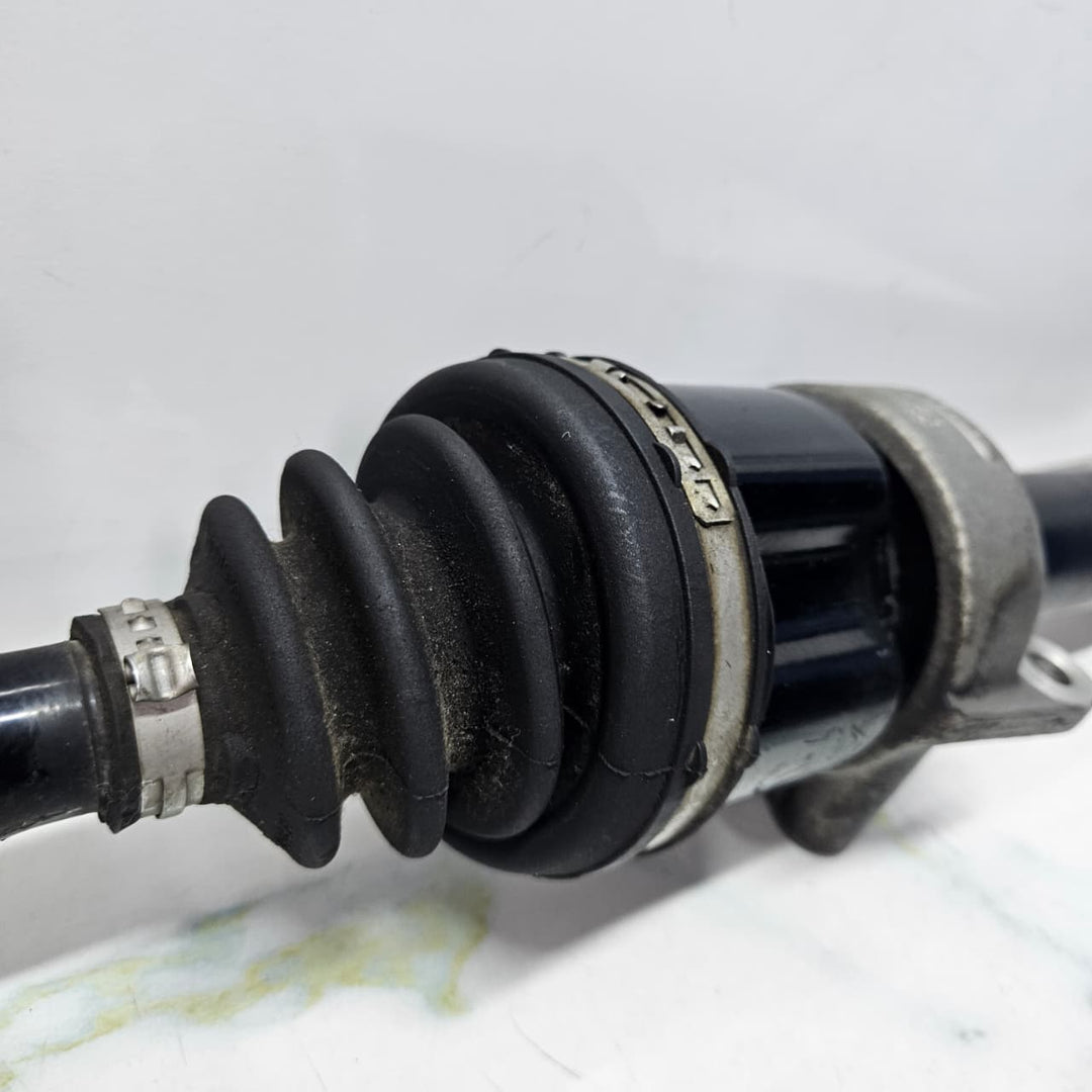 2014-2019 BMW i8 Rear Right Driveshaft 8611320