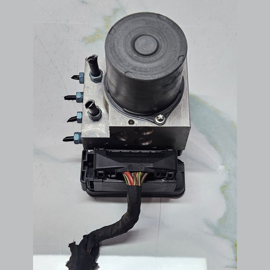 BMW X5 F15 and X6 F16 Abs Pump Module 6879428 OEM USED