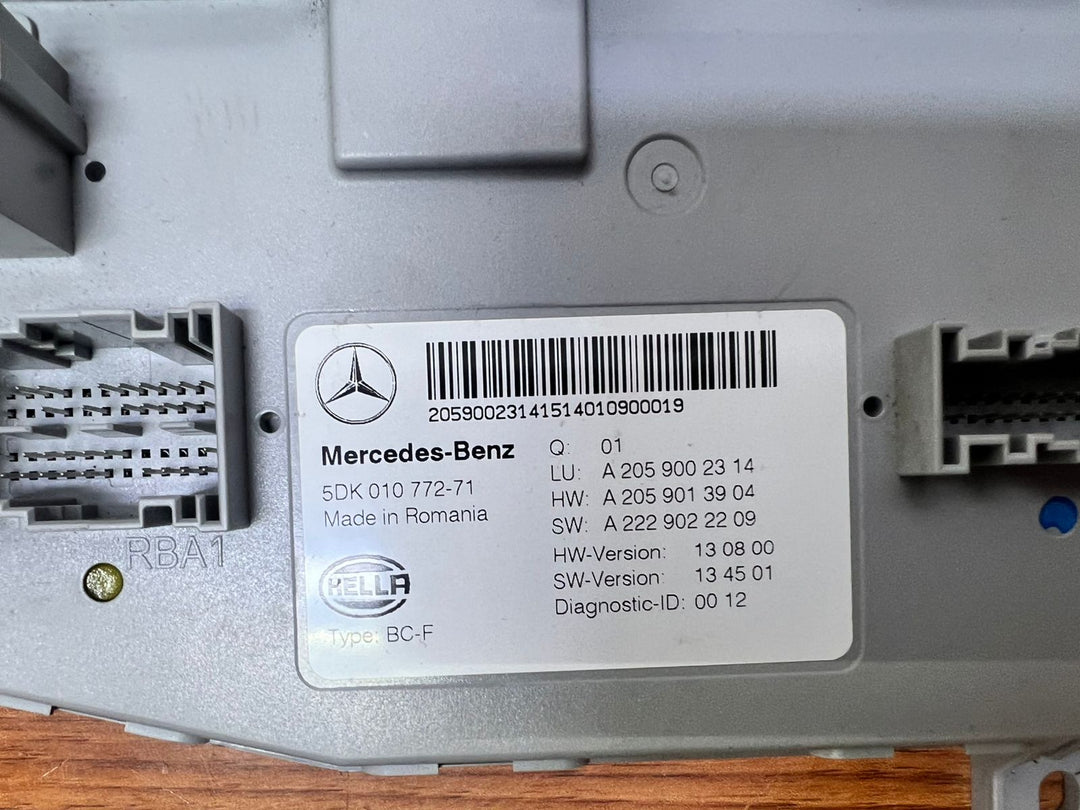 2014-2015 Mercedes-Benz C200 Front SAM Body Control Unit A2059002314 W205 OEM