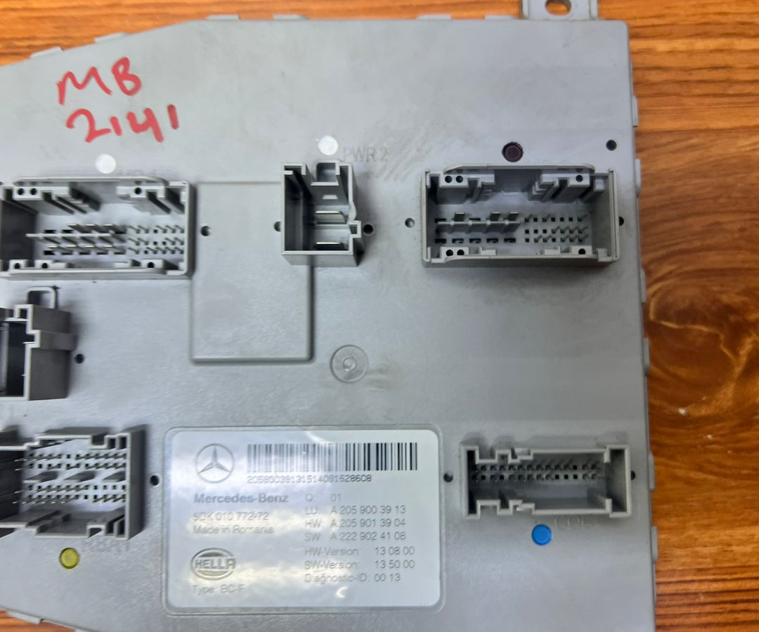 Mercedes-Benz SAM Body Control Module A2059003913 C-Class W205 C300 C200 OEM