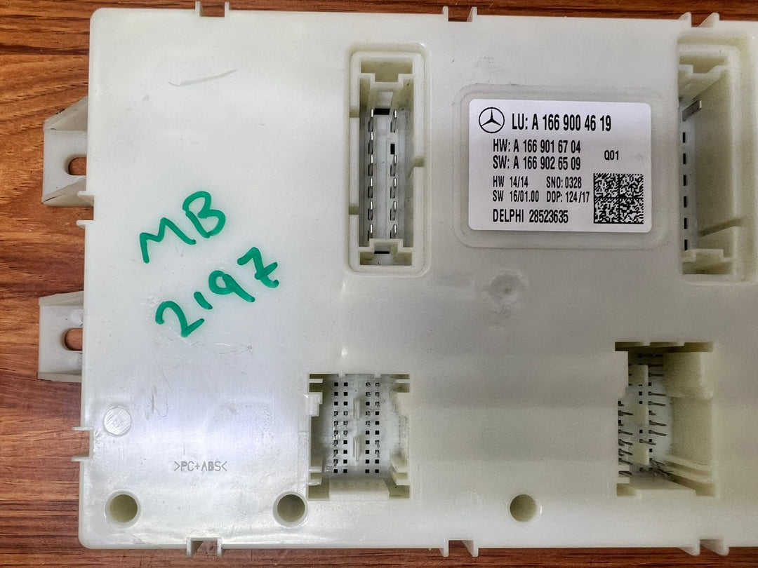 2018 Mercedes-Benz GLS450 SAM Signal Activation Control Module A1669004619 GLE OEM