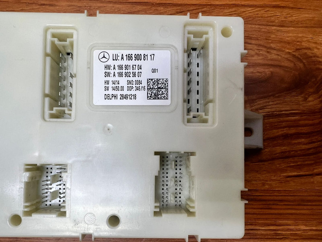 2013-2016 Mercedes-Benz GL350 Rear SAM Signal Activation Control Module A1669008117 W166 X166 OEM