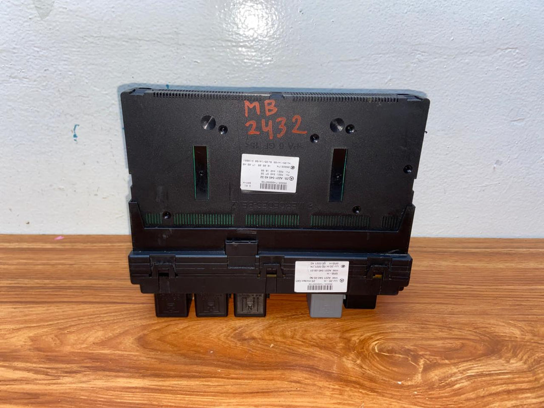 Mercedes-Benz S550 W221 Rear SAM Fuse Box Control Module A2215402050 A2215454932 OEM