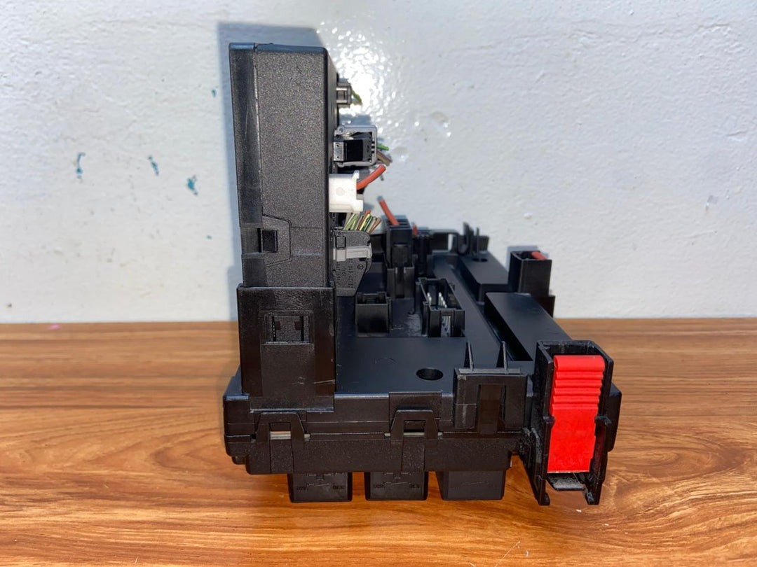 Mercedes-Benz S550 W221 Rear SAM Fuse Box Control Module A2215403550 A2215404762 OEM
