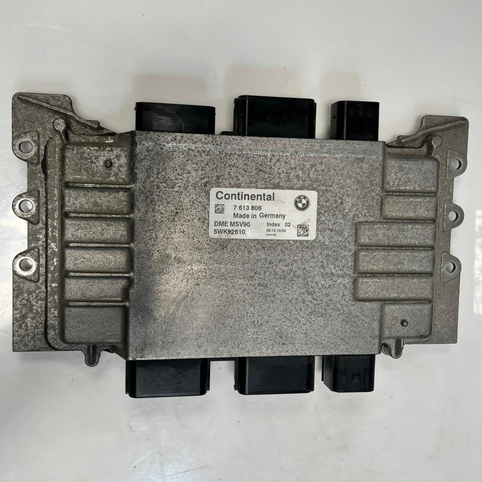 2011 BMW F10 530i N52N Engine Control Module ECU Set DME MSV90 + CAS4 (7613806) – OEM