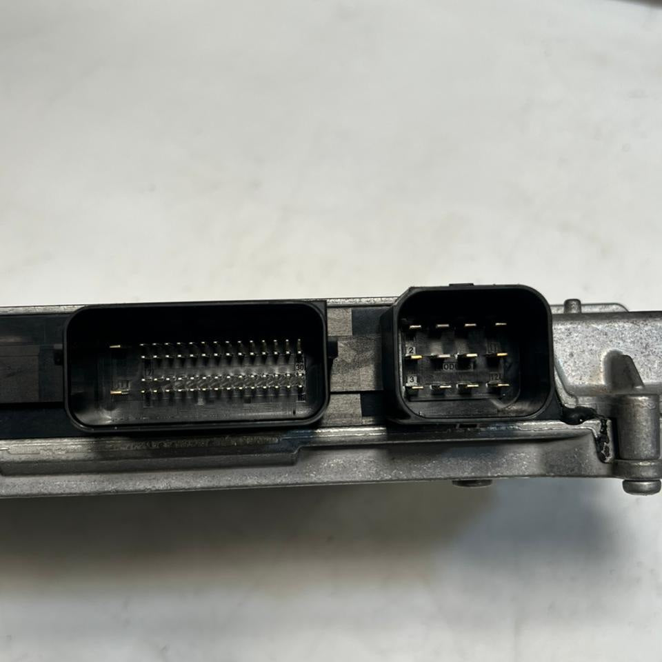 2011 BMW F10 530i N52N Engine Control Module ECU Set DME MSV90 + CAS4 (7613806) – OEM