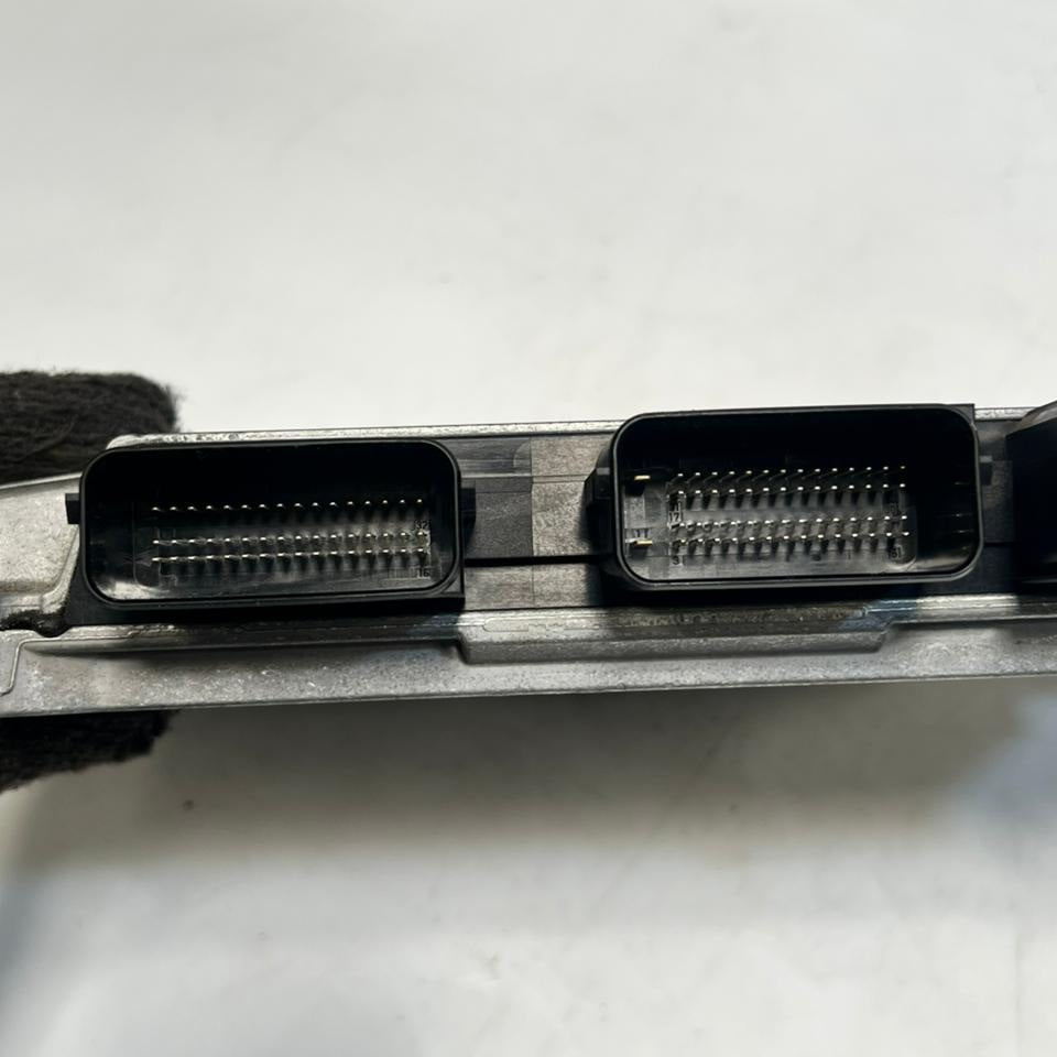 2011 BMW F10 530i N52N Engine Control Module ECU Set DME MSV90 + CAS4 (7613806) – OEM