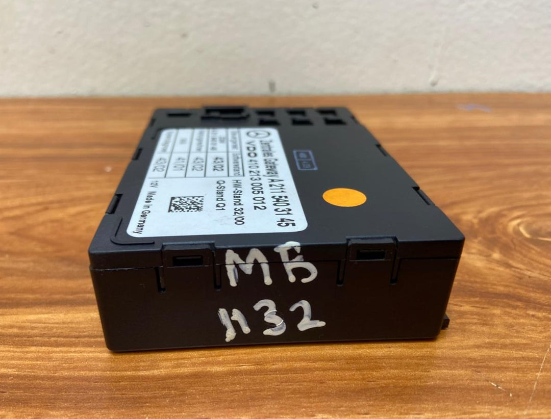 Mercedes-Benz Central Gateway Control Unit Module A2115403145 E-Class W211 W203 OEM