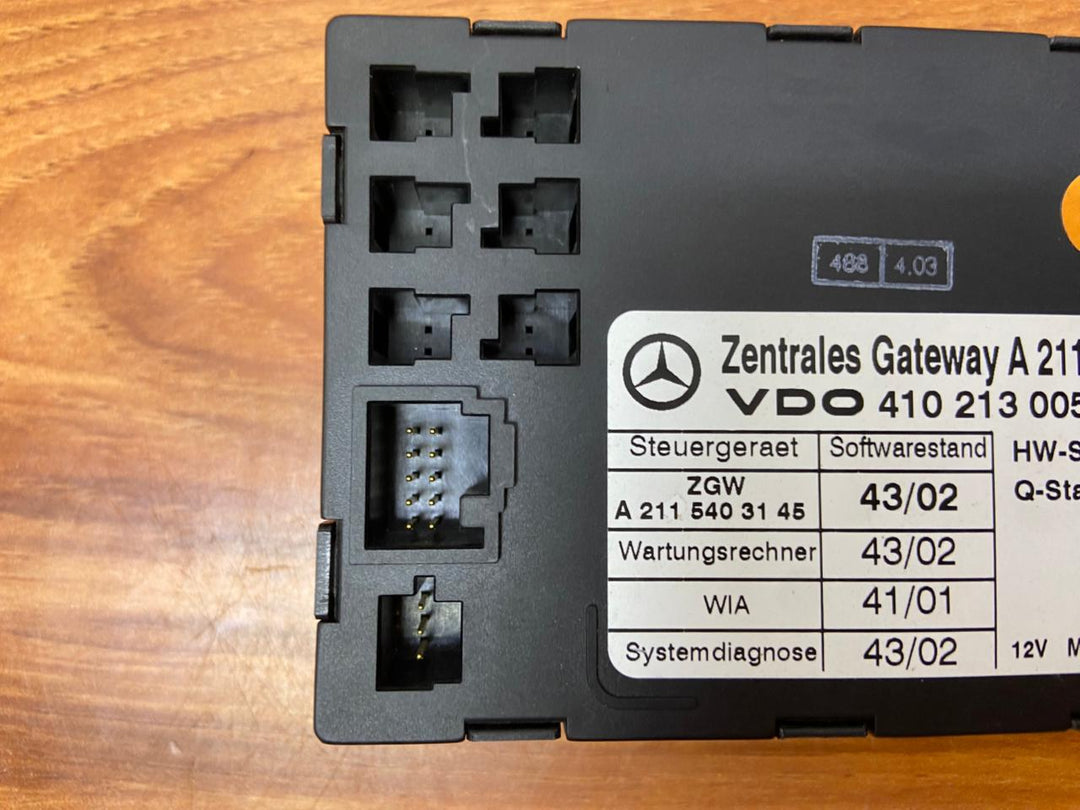 Mercedes-Benz Central Gateway Control Unit Module A2115403145 E-Class W211 W203 OEM