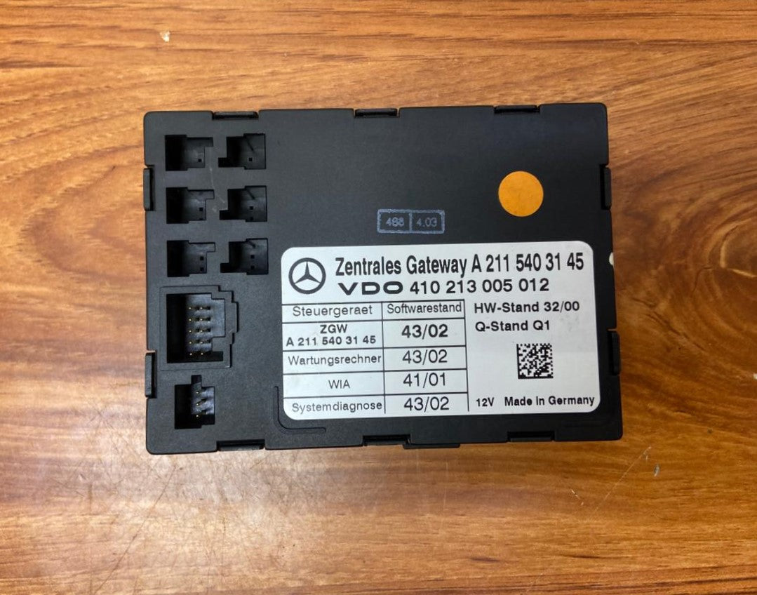 Mercedes-Benz Central Gateway Control Unit Module A2115403145 E-Class W211 W203 OEM