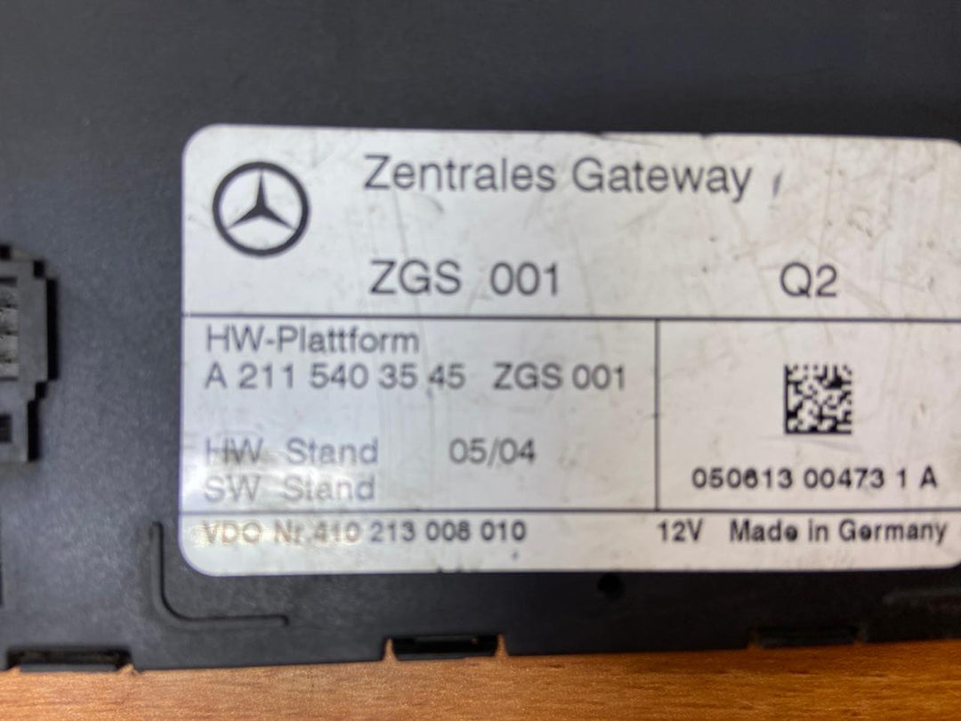 Mercedes-Benz Central Gateway Control Module A2115403545 W203 W211 OEM