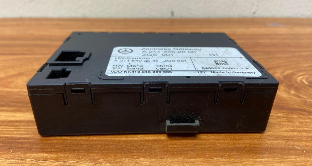 2003-2009 Mercedes-Benz E-Class Gateway Control Module A2114452600 W211 OEM