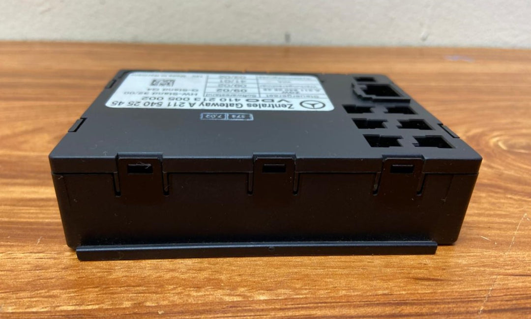 2006-2009 Mercedes-Benz E350 Central Gateway Control Module A2115402545 W211 OEM