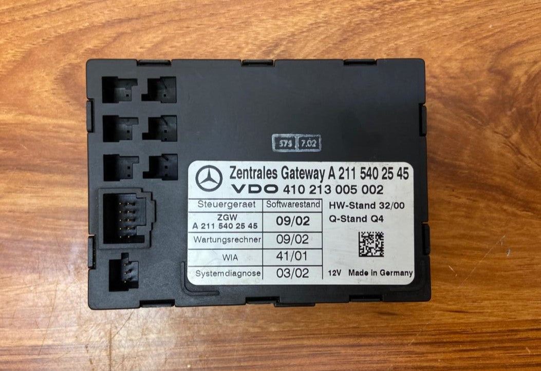 2006-2009 Mercedes-Benz E350 Central Gateway Control Module A2115402545 W211 OEM