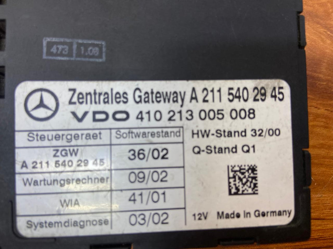 2003-2006 Mercedes-Benz E320 Central Gateway Control Module A2115402945 W211 OEM