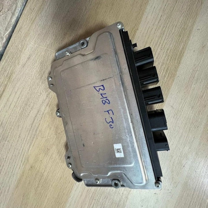 2015 BMW 118i F20 Engine Control Unit DME ECU Set (8662411) – OEM