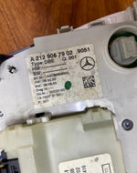 Load image into Gallery viewer, Mercedes-Benz Front Interior Roof Light A2129067902 E-Class W212 CLS W218 OEM