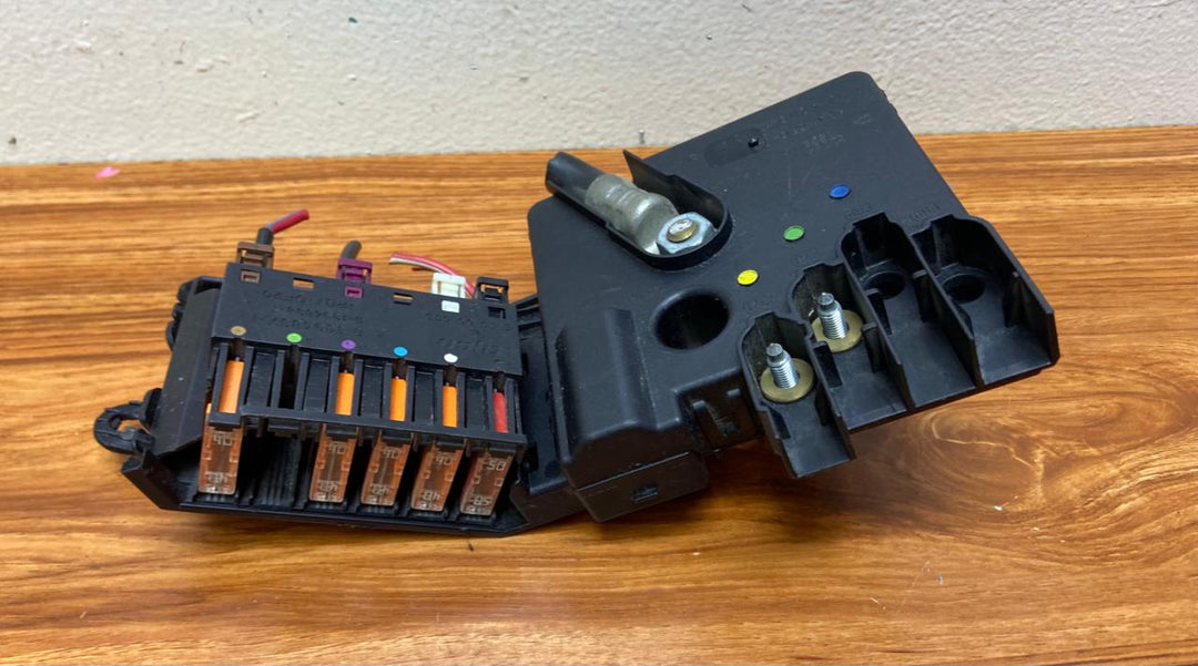 2013-2016 Mercedes-Benz GL450 Fuse Box A1665402150 GL X166 ML W166 OEM