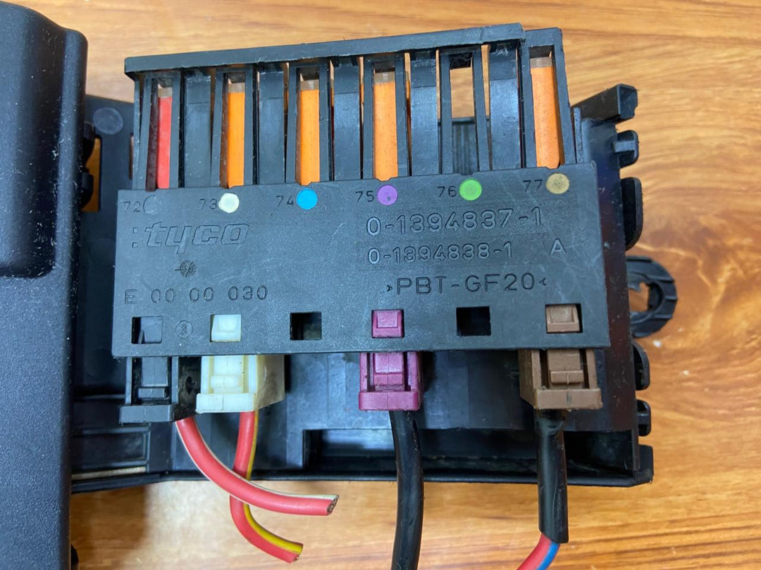 2013-2016 Mercedes-Benz GL450 Fuse Box A1665402150 GL X166 ML W166 OEM