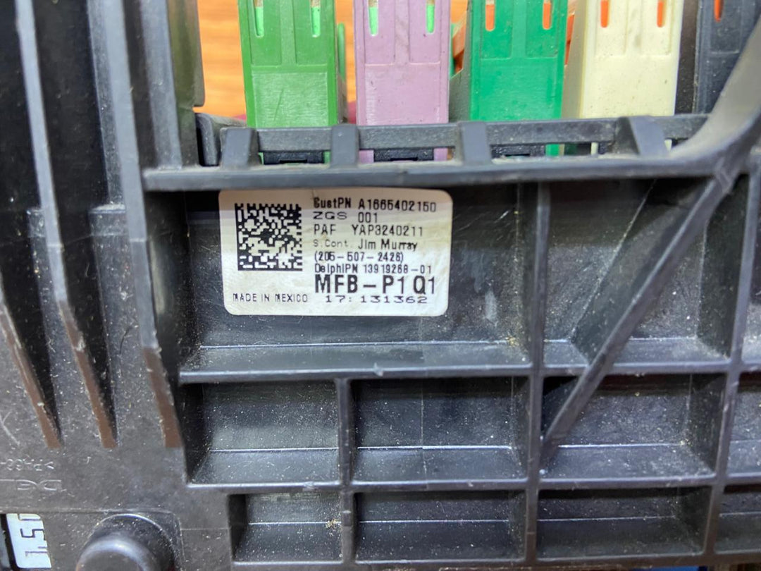 2013-2016 Mercedes-Benz GL450 Fuse Box A1665402150 GL X166 ML W166 OEM