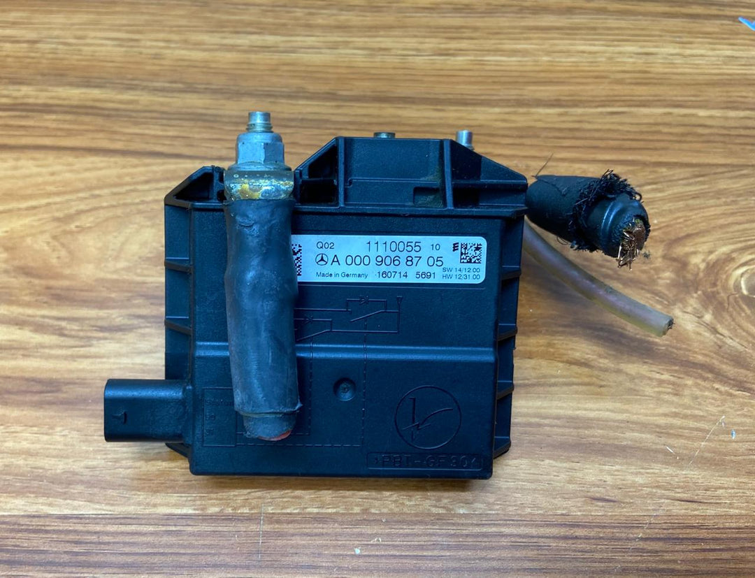 2014 Mercedes-Benz C180 Current Limiter A0009068705 C-Class W205 OEM