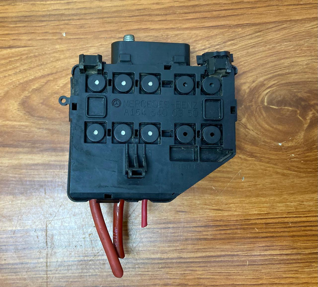 Mercedes-Benz Fuse Box A1645400350 W164 GL-Class ML-Class W251 R-Class OEM