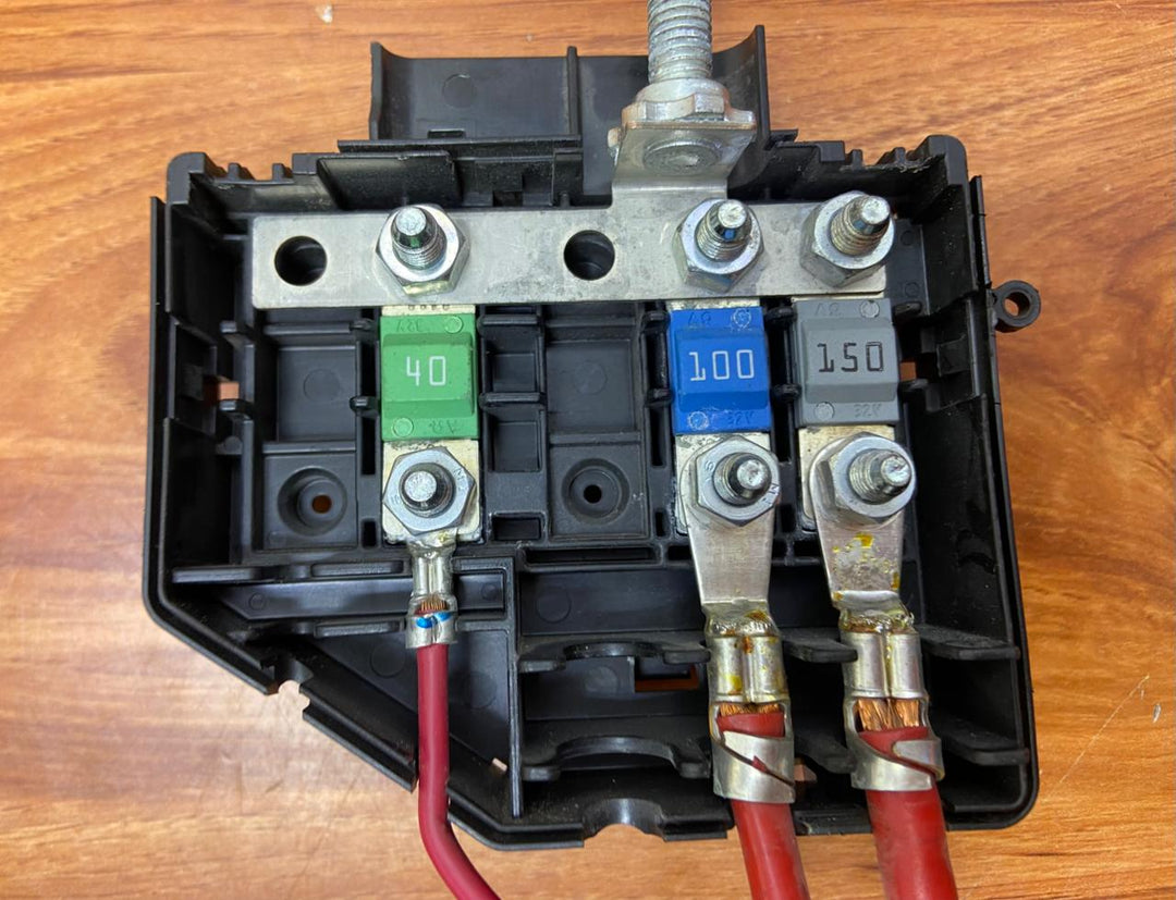 2010-2012 Mercedes-Benz GL350 Fuse Box Module A1645400850 GL-Class X164 OEM