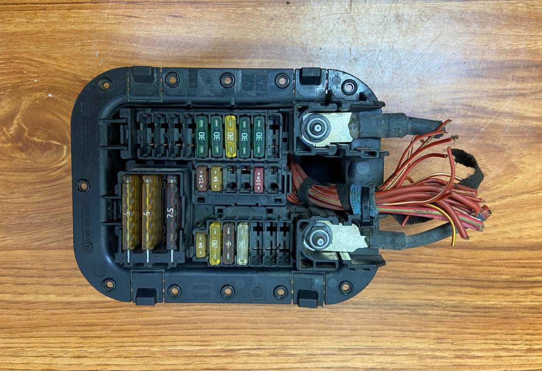 Mercedes-Benz C-Class W205 S-Class W222 Fuse Box A2225403150 OEM