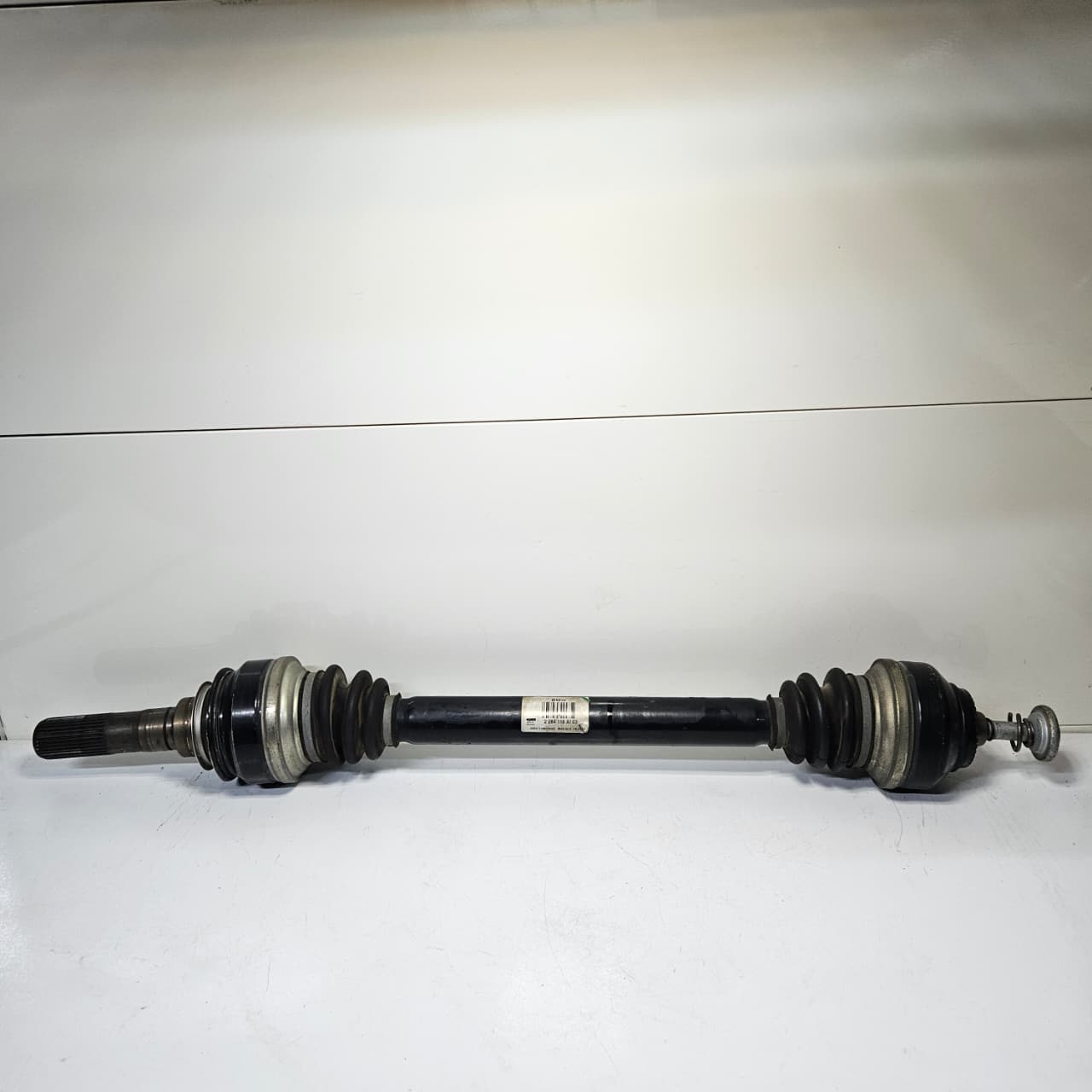 BMW M5 F10 M6 F12 F13 Rear Right Driveshaft 2284116 used