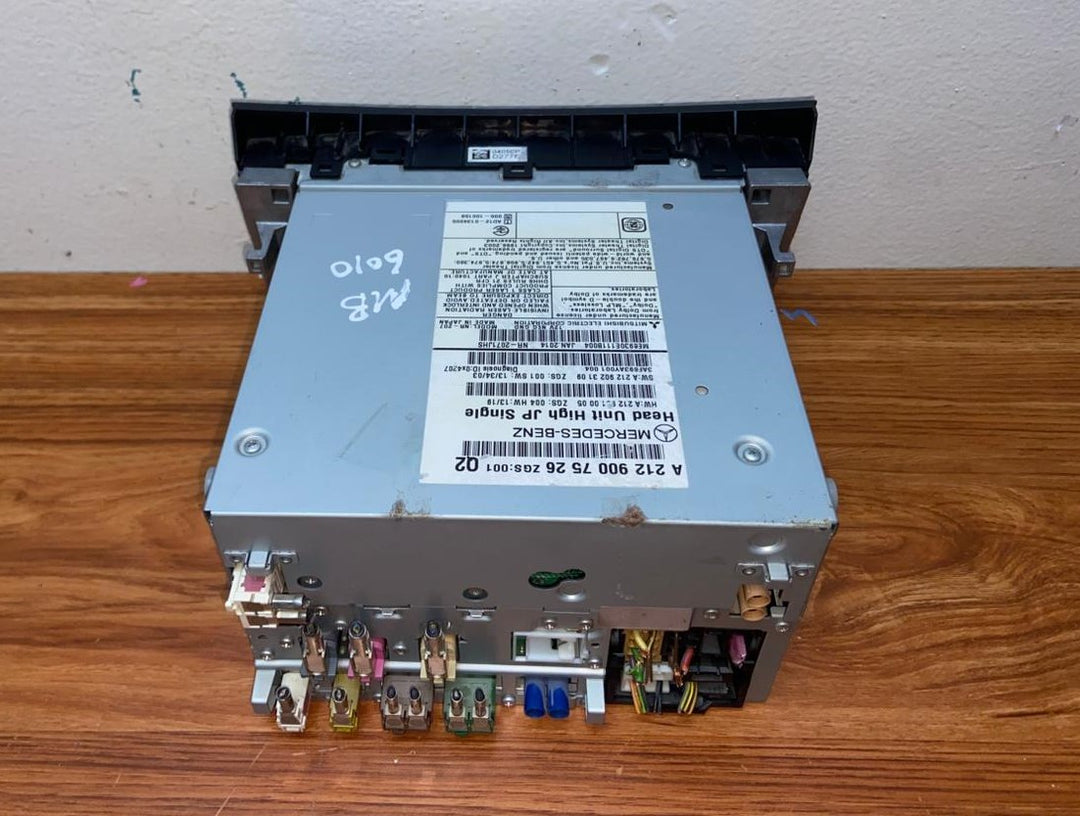 Mercedes-Benz Head Unit CD Player A2129007526 E-Class W212 OEM Radio Audio