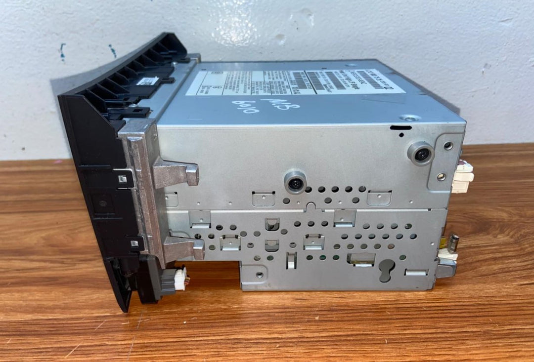 Mercedes-Benz Head Unit CD Player A2129007526 E-Class W212 OEM Radio Audio