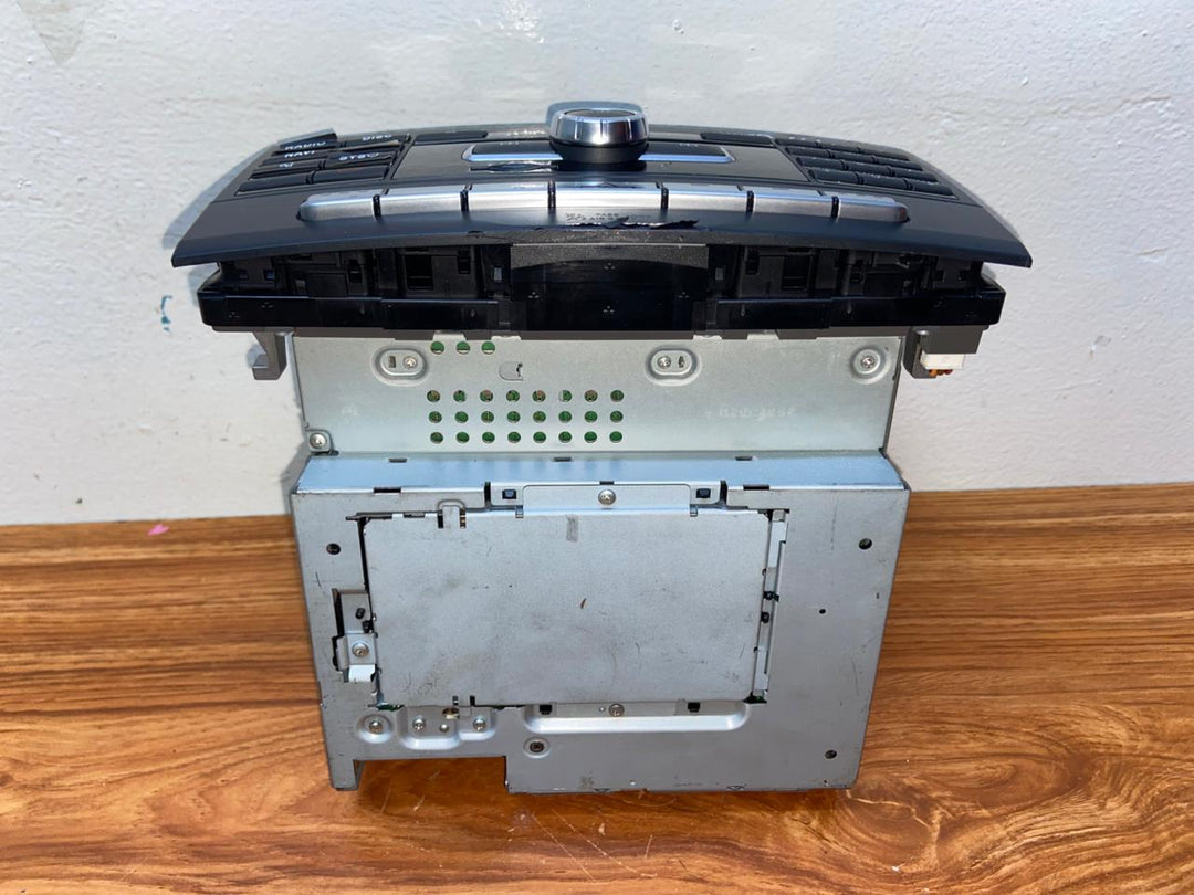 Mercedes-Benz Head Unit CD Player A2129006823 E-Class W212 OEM Radio Audio
