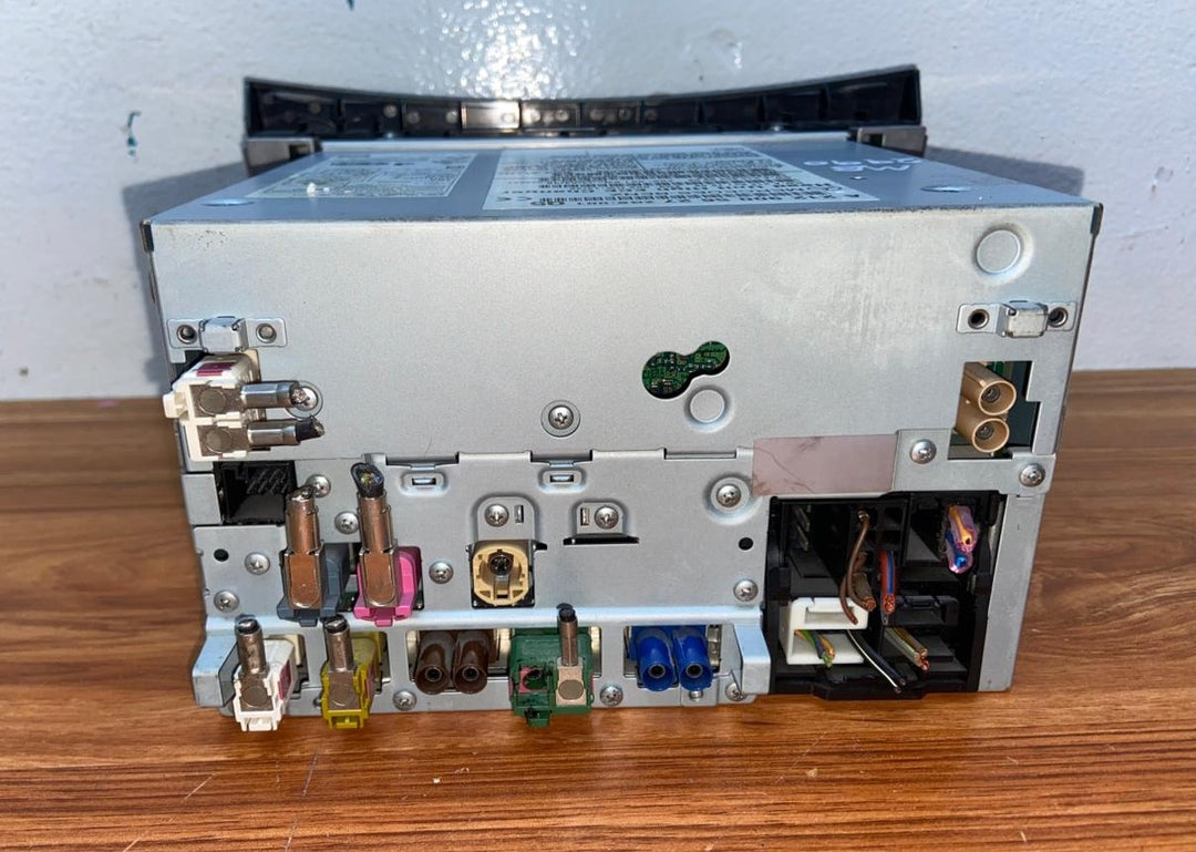 Mercedes-Benz Head Unit CD Player A2129005627 E-Class W212 OEM Radio Audio
