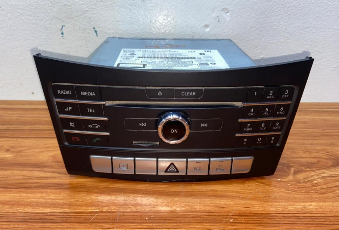 Mercedes-Benz Head Unit CD Player A2189003207 CLS-Class W218 OEM Radio Audio