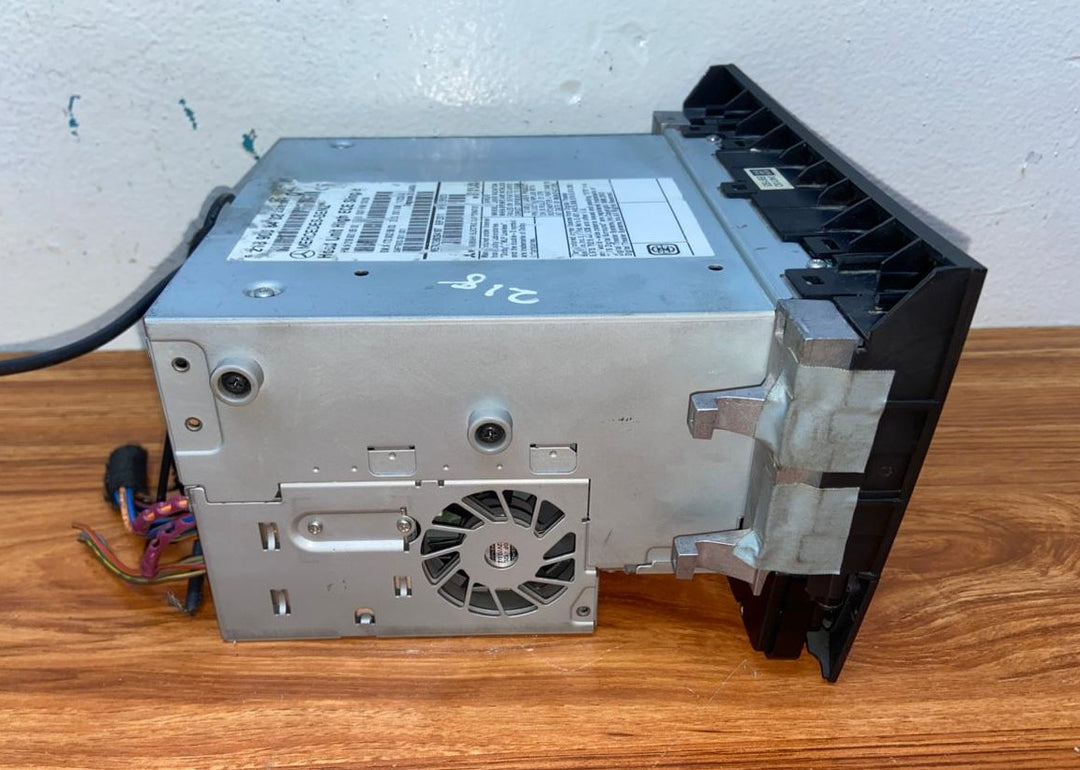 Mercedes-Benz Head Unit CD Player A2189008402 CLS-Class W218 OEM Radio Audio