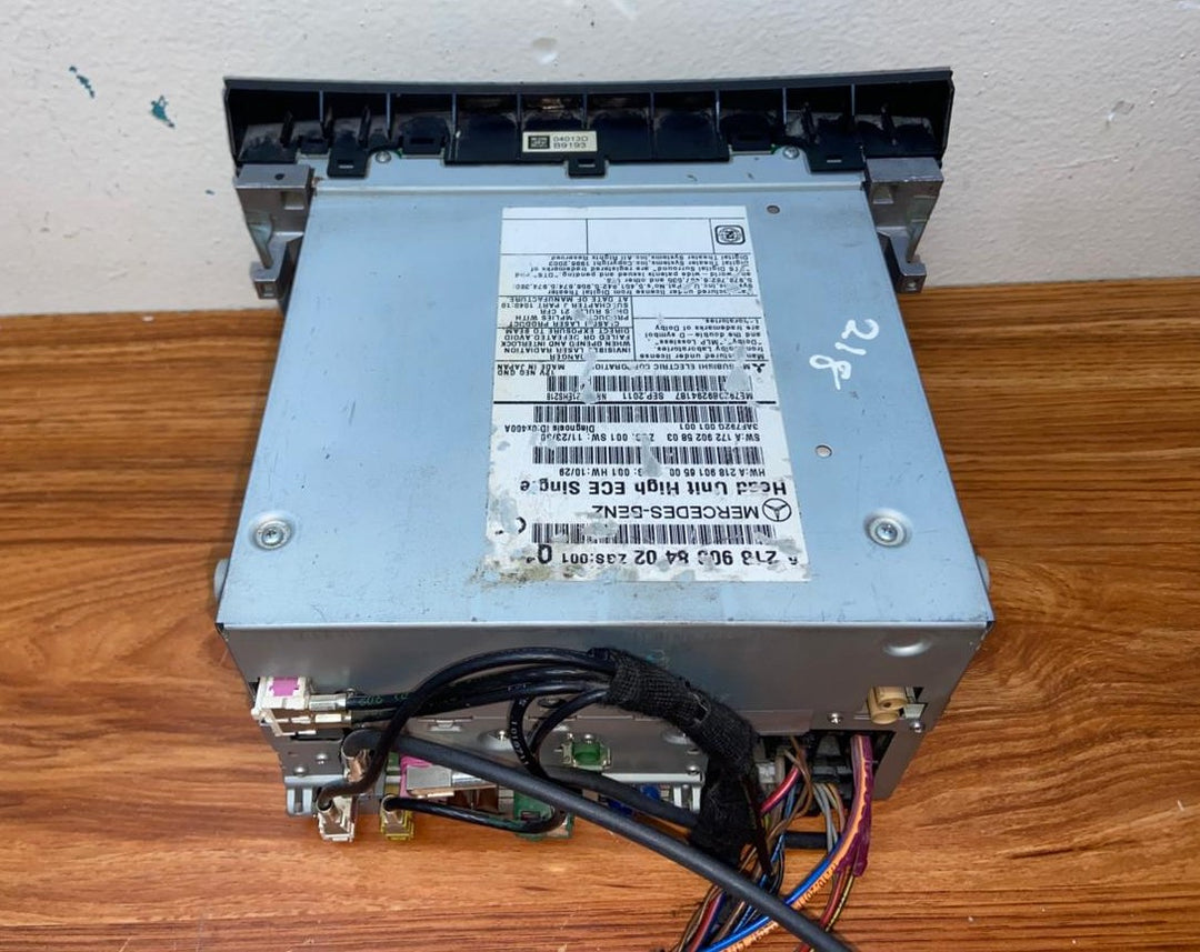Mercedes-Benz Head Unit CD Player A2189008402 CLS-Class W218 OEM Radio Audio