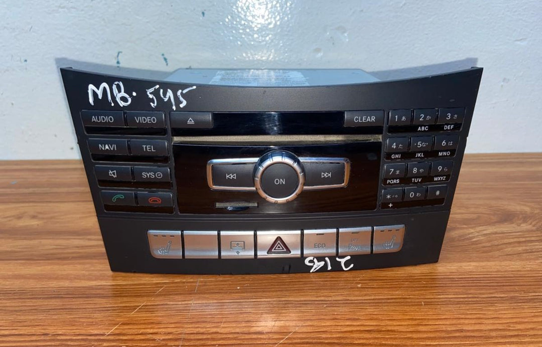 Mercedes-Benz Head Unit CD Player A2189008002 CLS-Class W218 OEM Radio Audio