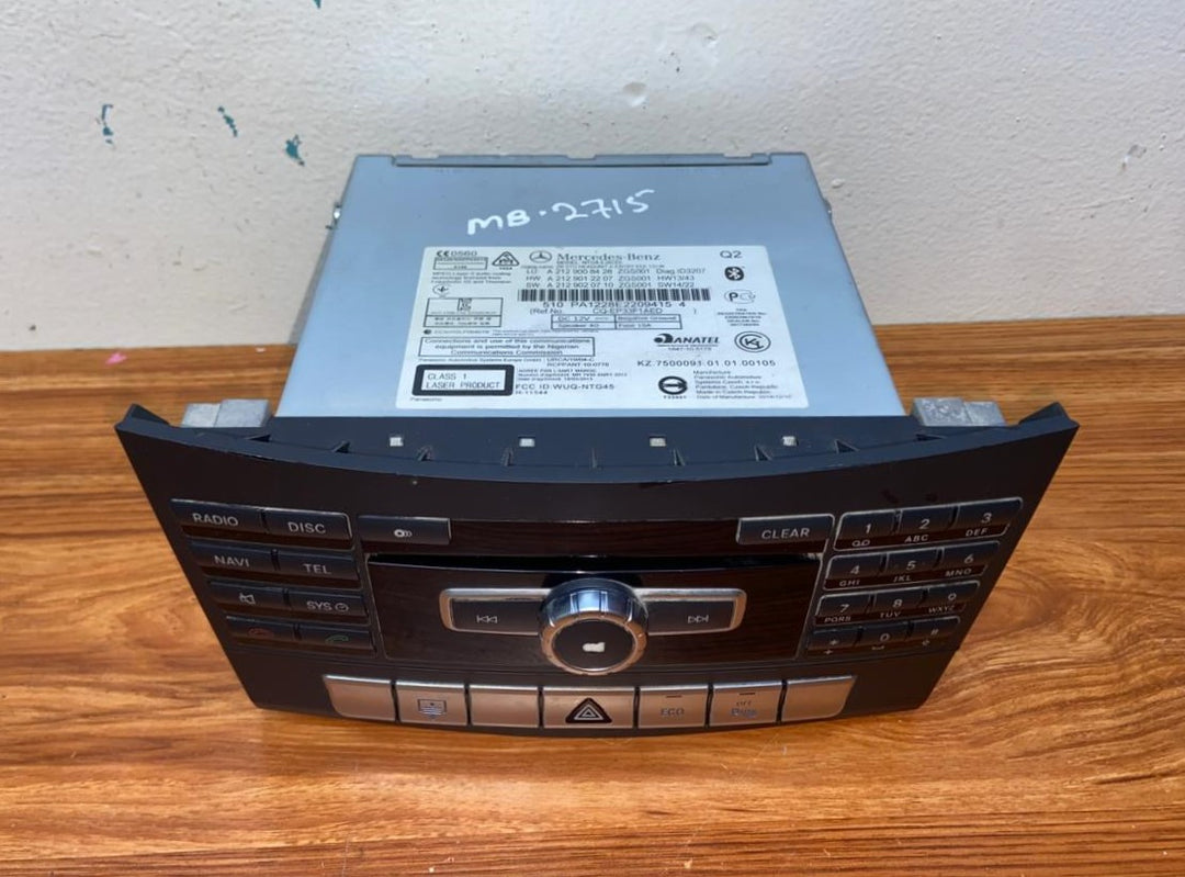 Mercedes-Benz Head Unit CD Player A2129008428 E-Class W212 OEM Radio Audio