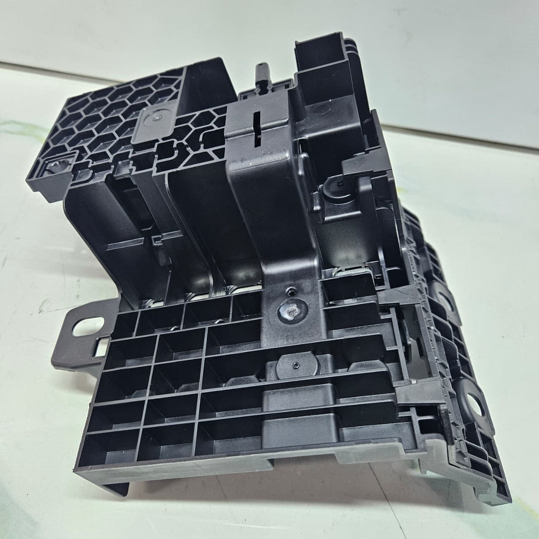 Genuine BMW 5 Series G30 G31 Power Distribution Box Rear 6822560 Brand New