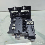 Load image into Gallery viewer, Genuine BMW 5 Series G30 G31 Power Distribution Box Rear 6822560 Brand New