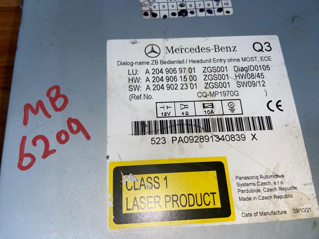 Mercedes-Benz Head Unit CD Player A2049069701 C-Class W204 OEM Radio Audio