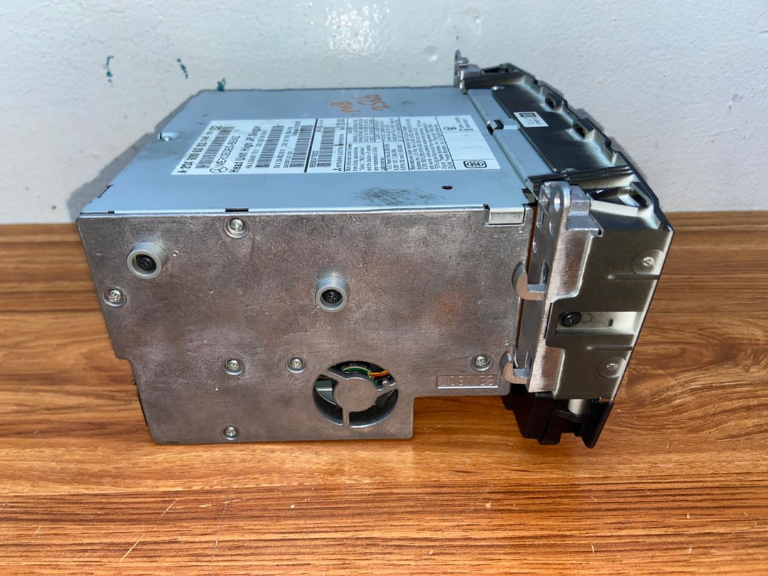 Mercedes-Benz Head Unit CD Player A2049006303 C-Class W204 OEM Radio Audio