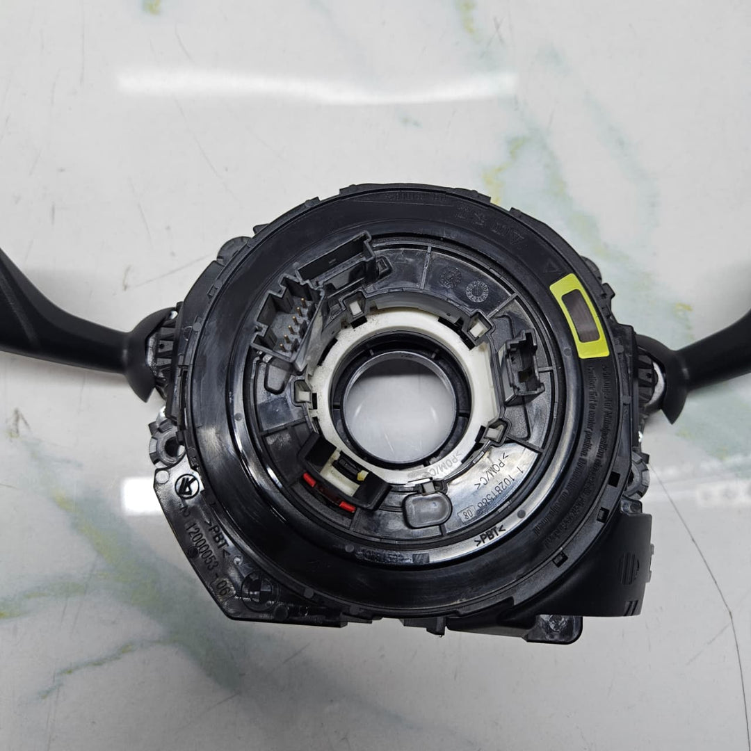 2017 BMW X3 G30 G31 G01 G05 G06 G07 G08 Steering Column Switch 5A32039